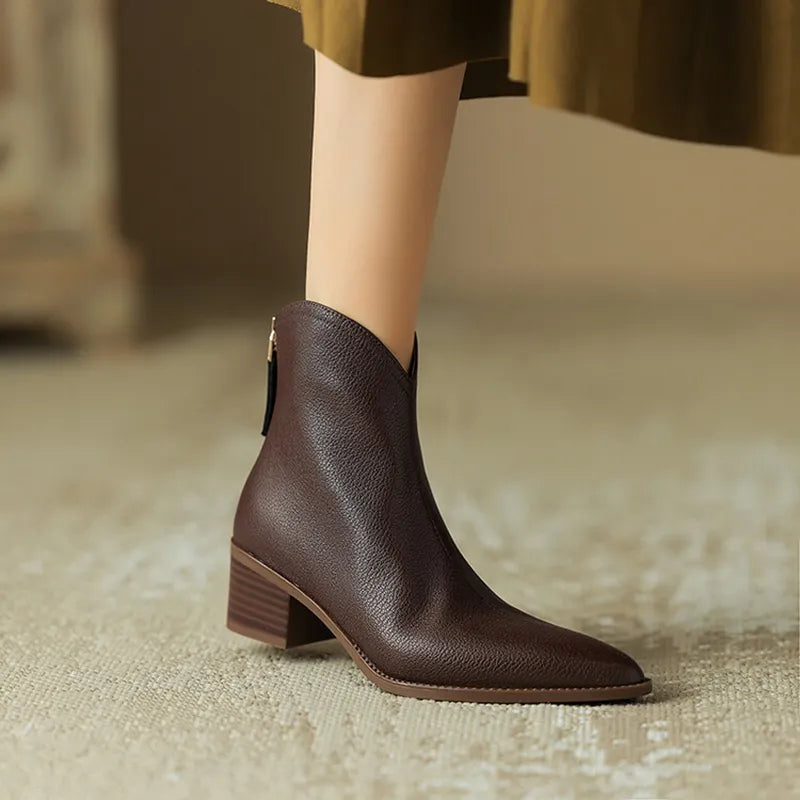 Eleganckie Spiczaste Buty Damskie – Komfortowe i Stylowe na Każdą Okazję