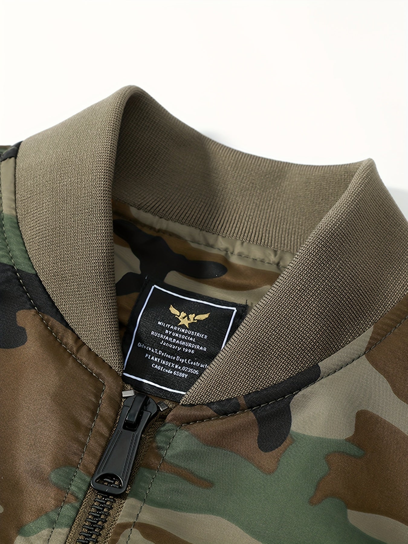 Kurtka bomberka w stylu militarnym dla mężczyzn – Funkcjonalność i styl