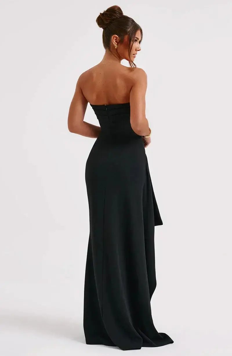Skręcona Sukienka Maxi dla Kobiet – Elegancki i Wyrafinowany Styl-Nova Nowak