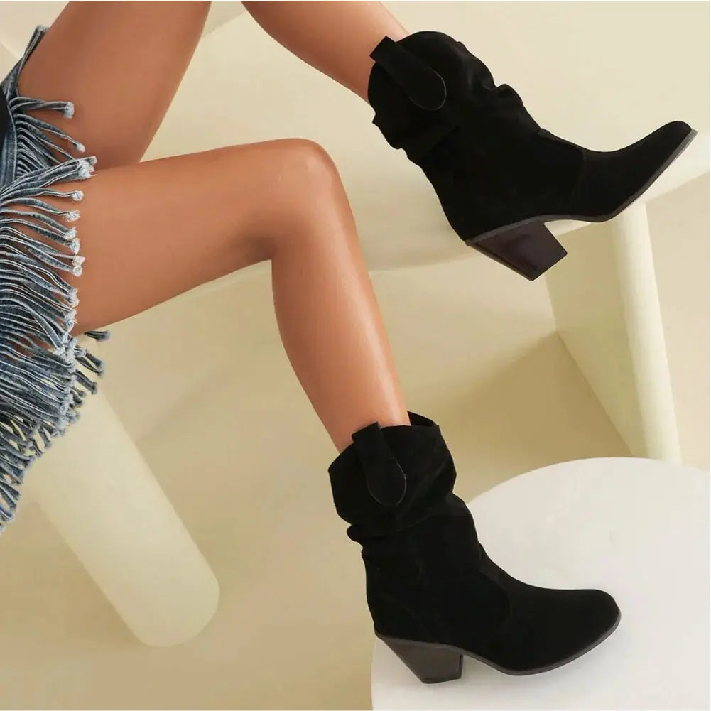 Stylowe Buty Kowbojskie Damskie – Elegancki Retro Urok dla Każdej Stylizacji