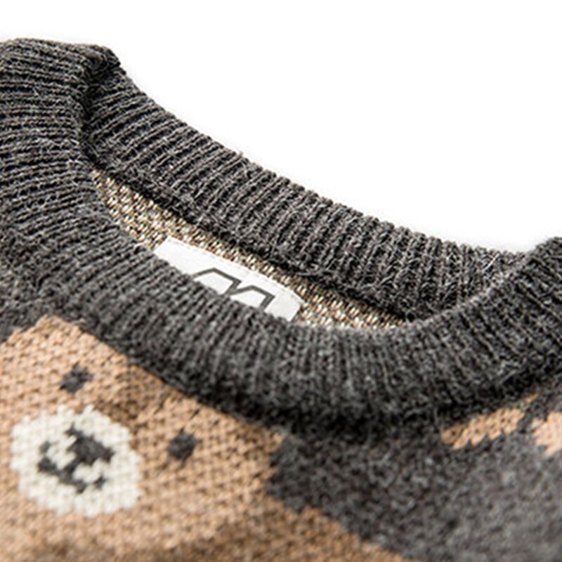 Sweter z dzikimi zwierzętami dla mężczyzn – Stylowy i komfortowy