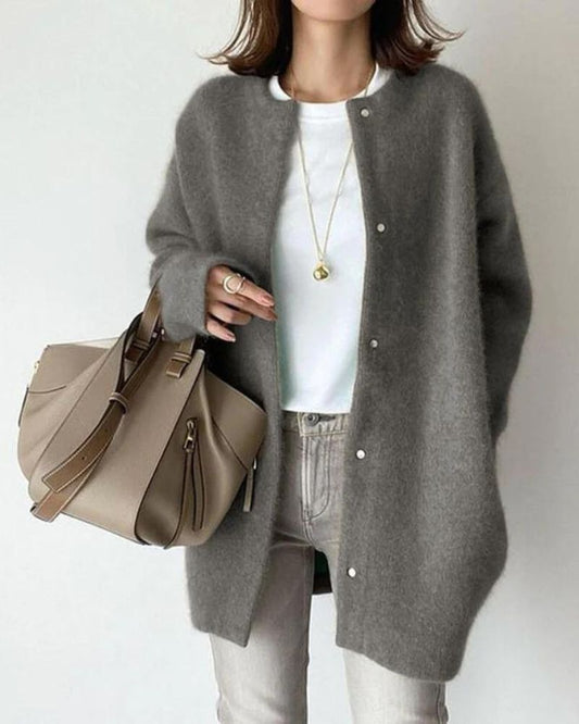 Elegancka Strickjacke dla Kobiet – Komfort i Styl na Każdą Okazję