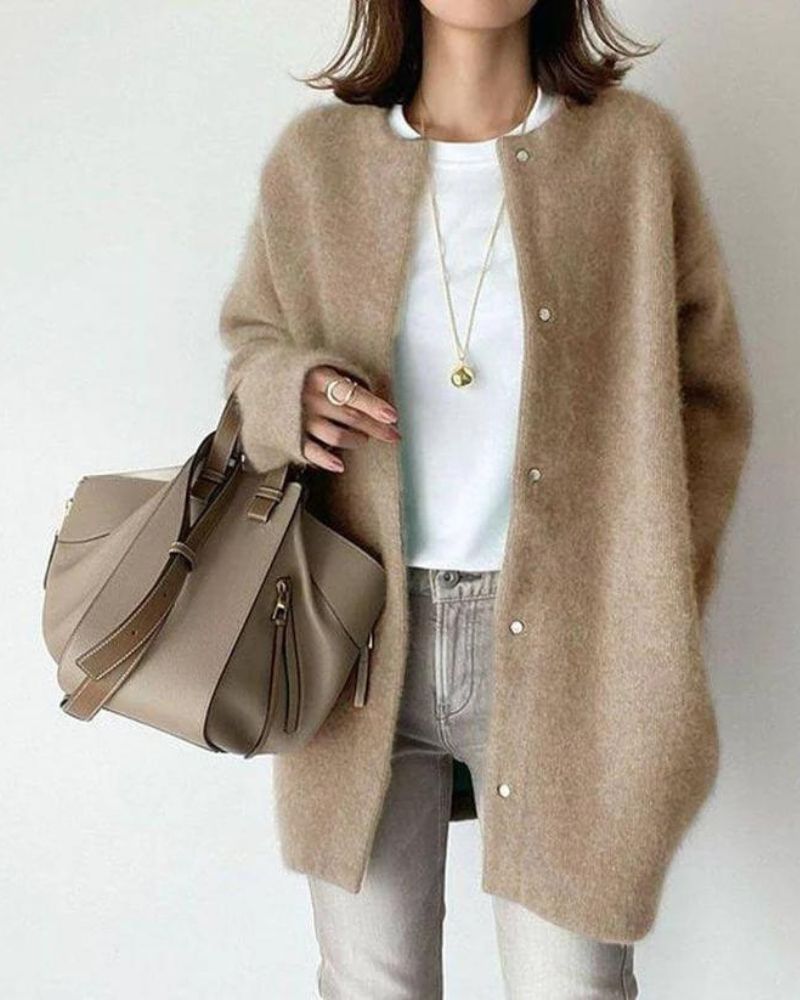 Elegancka Strickjacke dla Kobiet – Komfort i Styl na Każdą Okazję