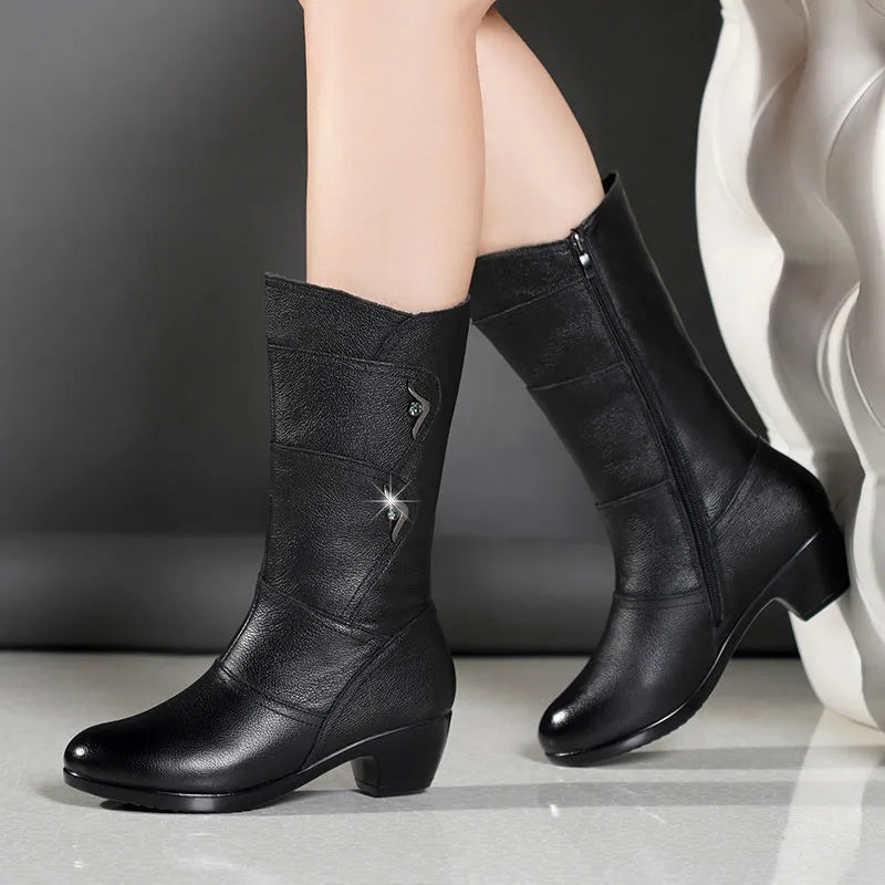 Eleganckie Botki Damskie na Obcasie – Stylowe i Wygodne do Codziennych Stylizacji