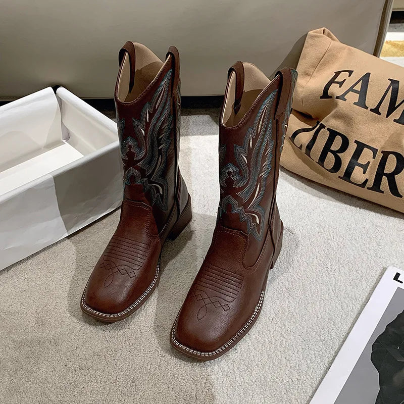 Eleganckie Buty Kowbojskie Damskie – Wygodne i Stylowe na Każdą Okazję