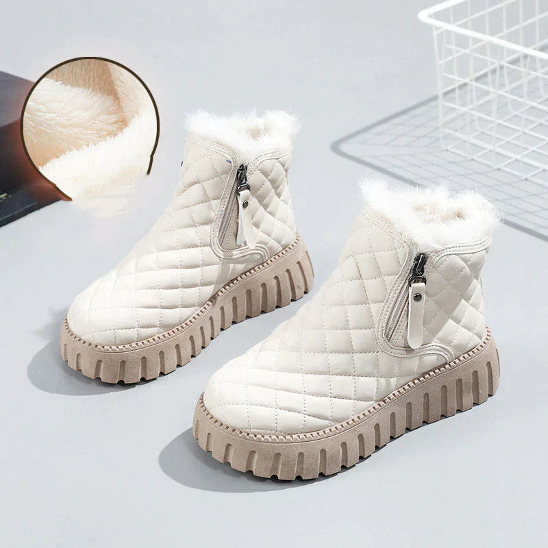 Eleganckie Buty w Szachownicę dla Kobiet – Styl i Komfort