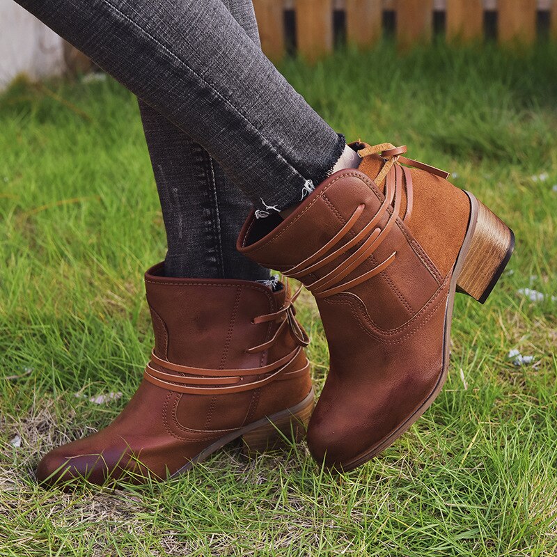 Eleganckie Koronkowe Buty Damskie – Klasyczny Styl i Wygoda