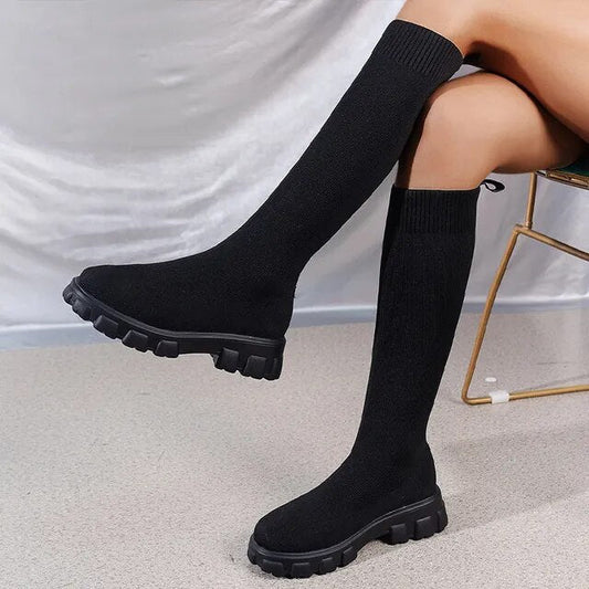 Eleganckie Zimowe Buty do Kolan dla Kobiet – Ciepłe i Stylowe