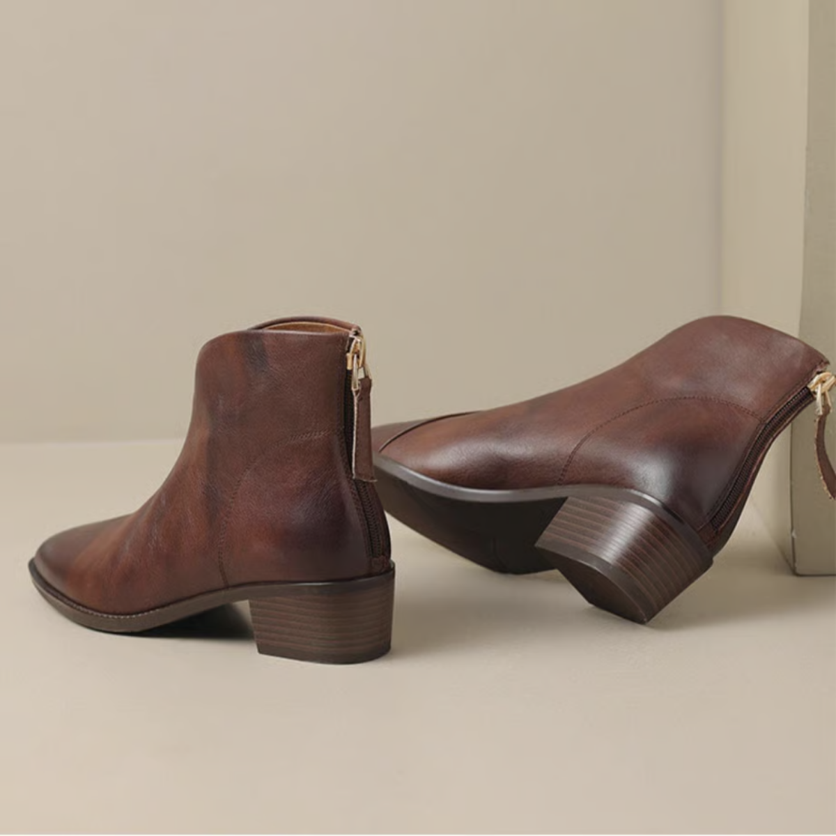 Eleganckie botki skórzane dla kobiet – Komfort i styl na każdą okazję