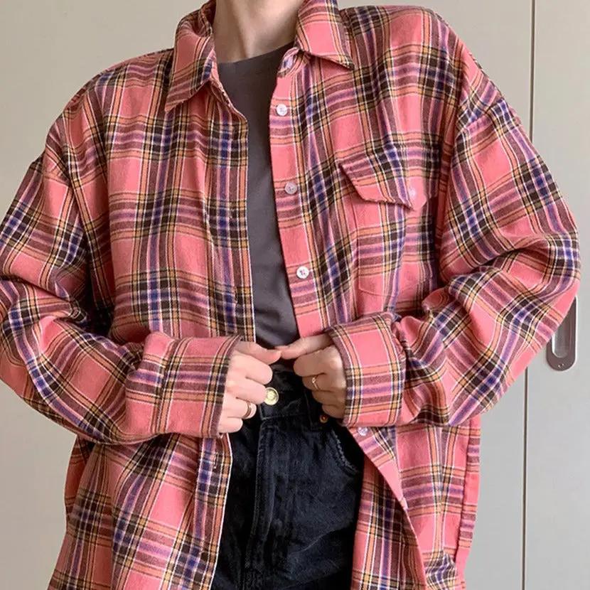 Luźna Koszula Damska w Różową Kratę – Stylowa i Wygodna na Co dzień