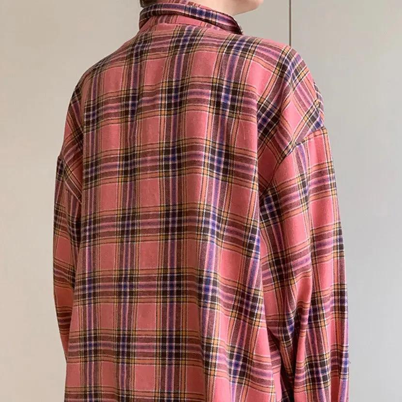 Luźna Koszula Damska w Różową Kratę – Stylowa i Wygodna na Co dzień