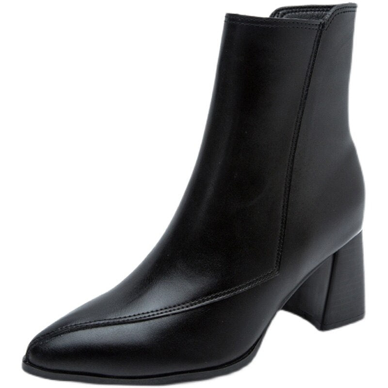 Slim Silhouette Ankle Boots for Women – Elegancki i Komfortowy Design