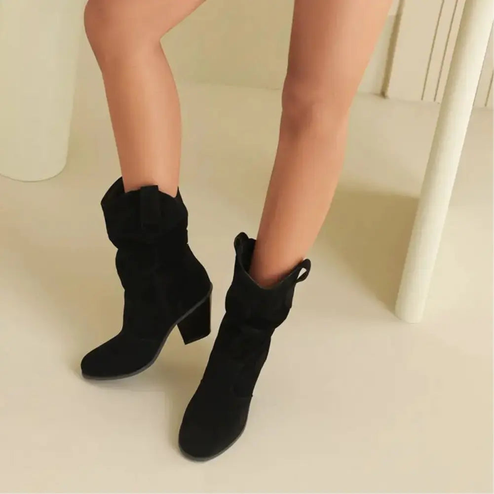 Stylowe Buty Kowbojskie Damskie – Elegancki Retro Urok dla Każdej Stylizacji