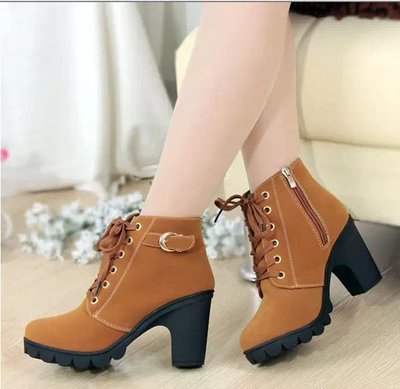 Stylowe Koronkowe Buty Kostki dla Kobiet – Wygodne i Eleganckie