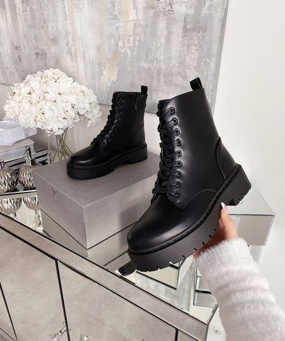 Stylowe Sneakersy Damskie – Komfort i Elegancja na Co Dzień