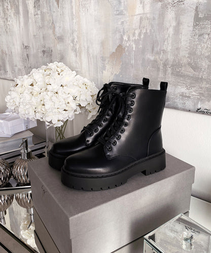 Stylowe Sneakersy Damskie – Komfort i Elegancja na Co Dzień
