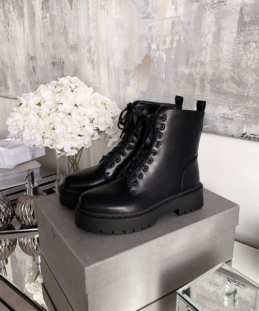 Stylowe Sneakersy Damskie – Komfort i Elegancja na Co Dzień