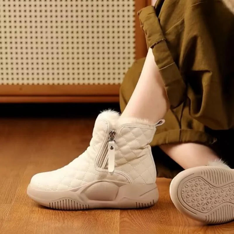 Stylowe krótkie buty z łańcuchem bocznym dla kobiet – Ciepłe i eleganckie