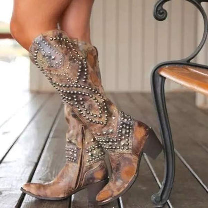 Wysokie Buty z Metalicznymi Nitami dla Kobiet – Stylowe i Komfortowe