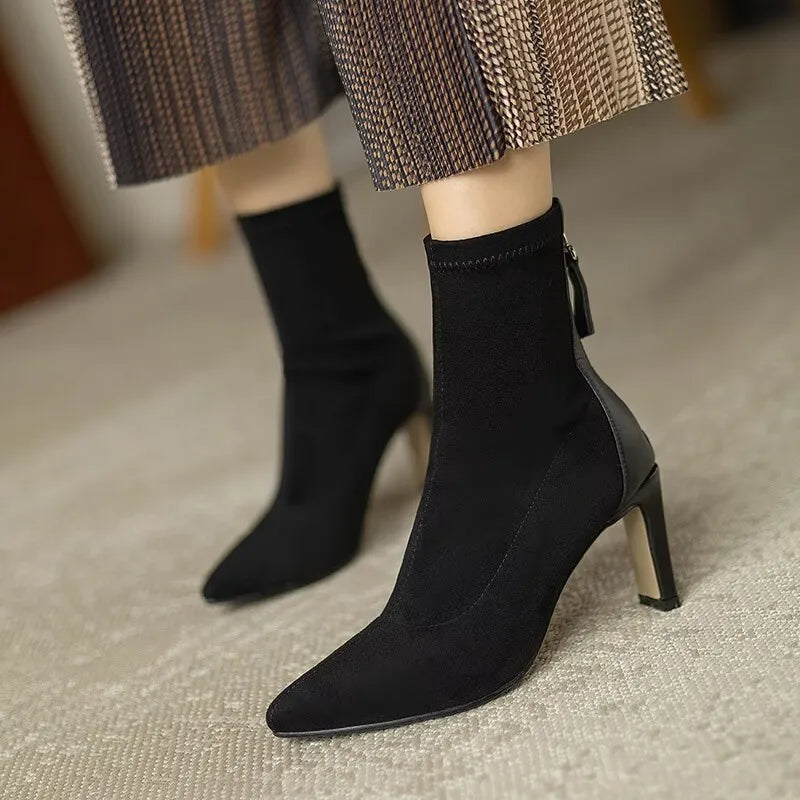 Zamszowe Buty Damskie Herund – Eleganckie i Wygodne